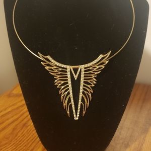 Gold tone guess necklace